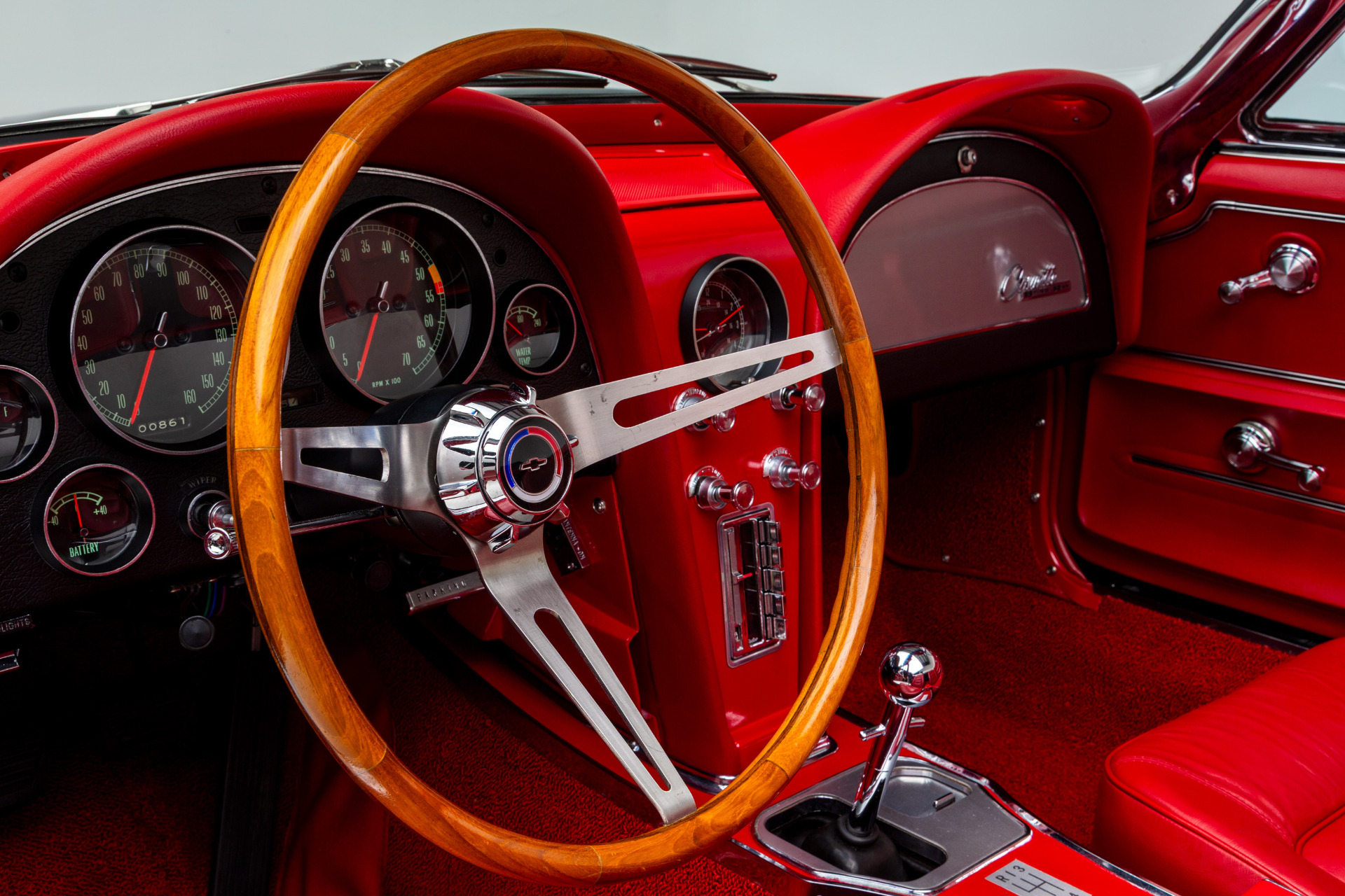 1965 Chevrolet Corvette 27