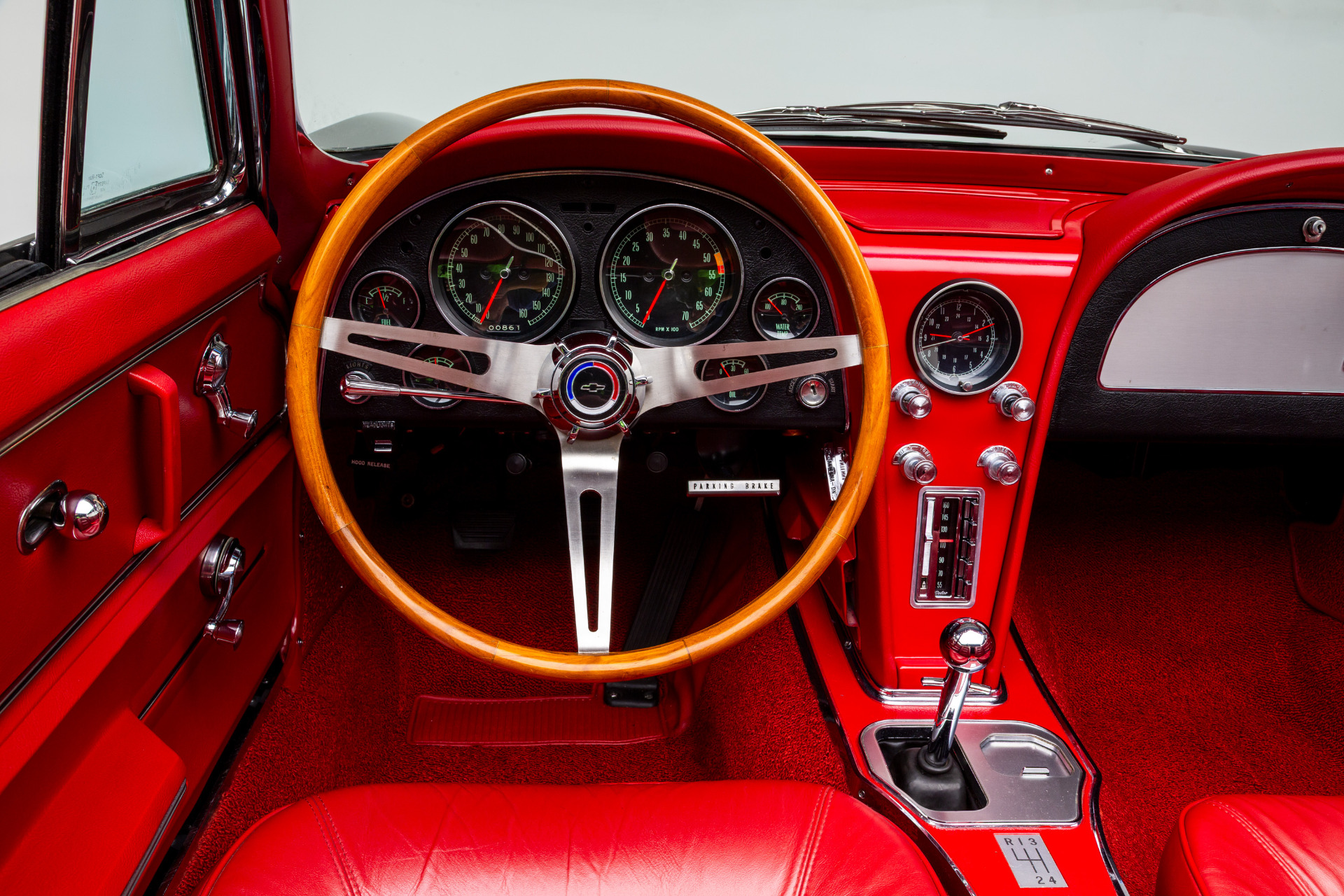 1965 Chevrolet Corvette 29
