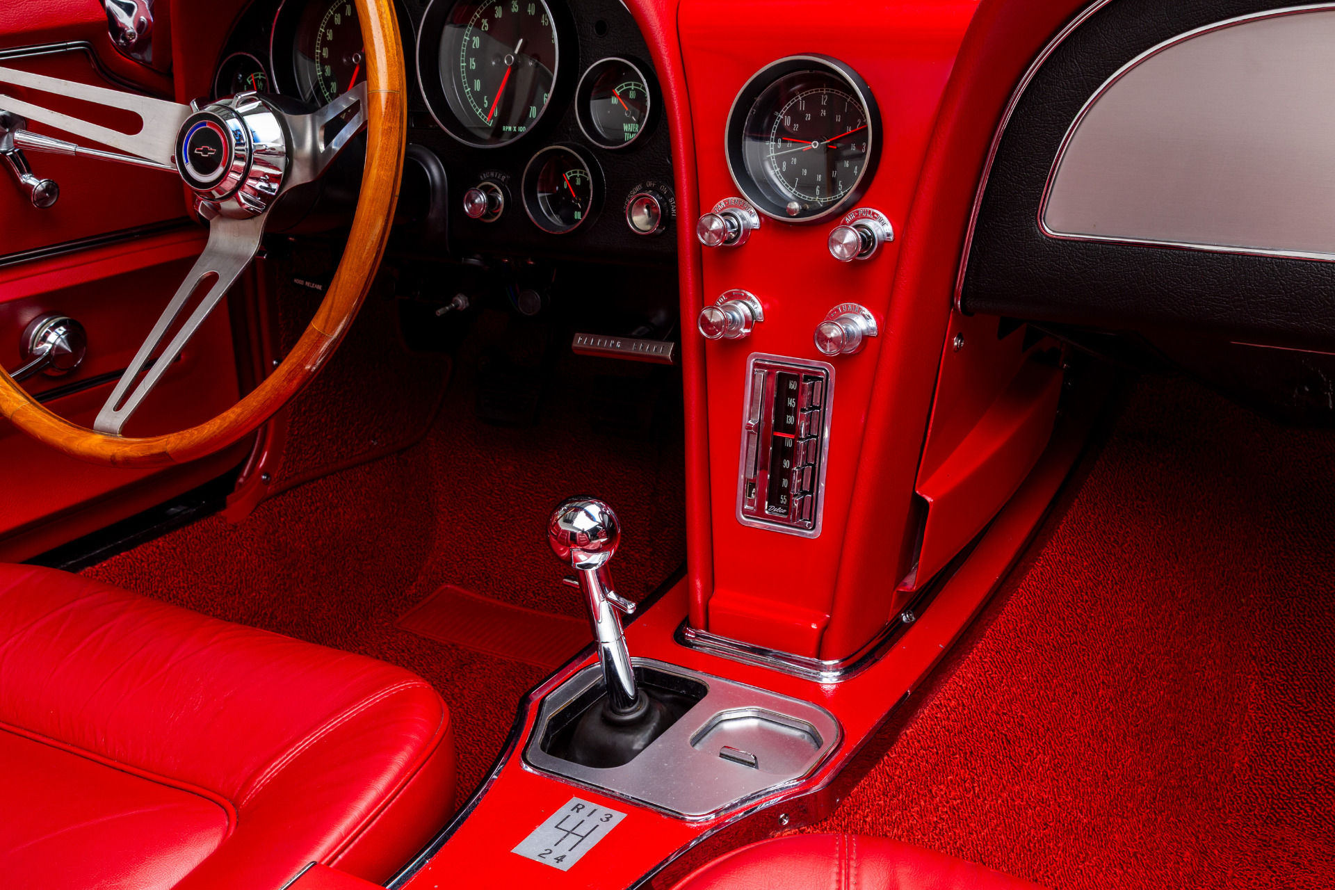 1965 Chevrolet Corvette 36