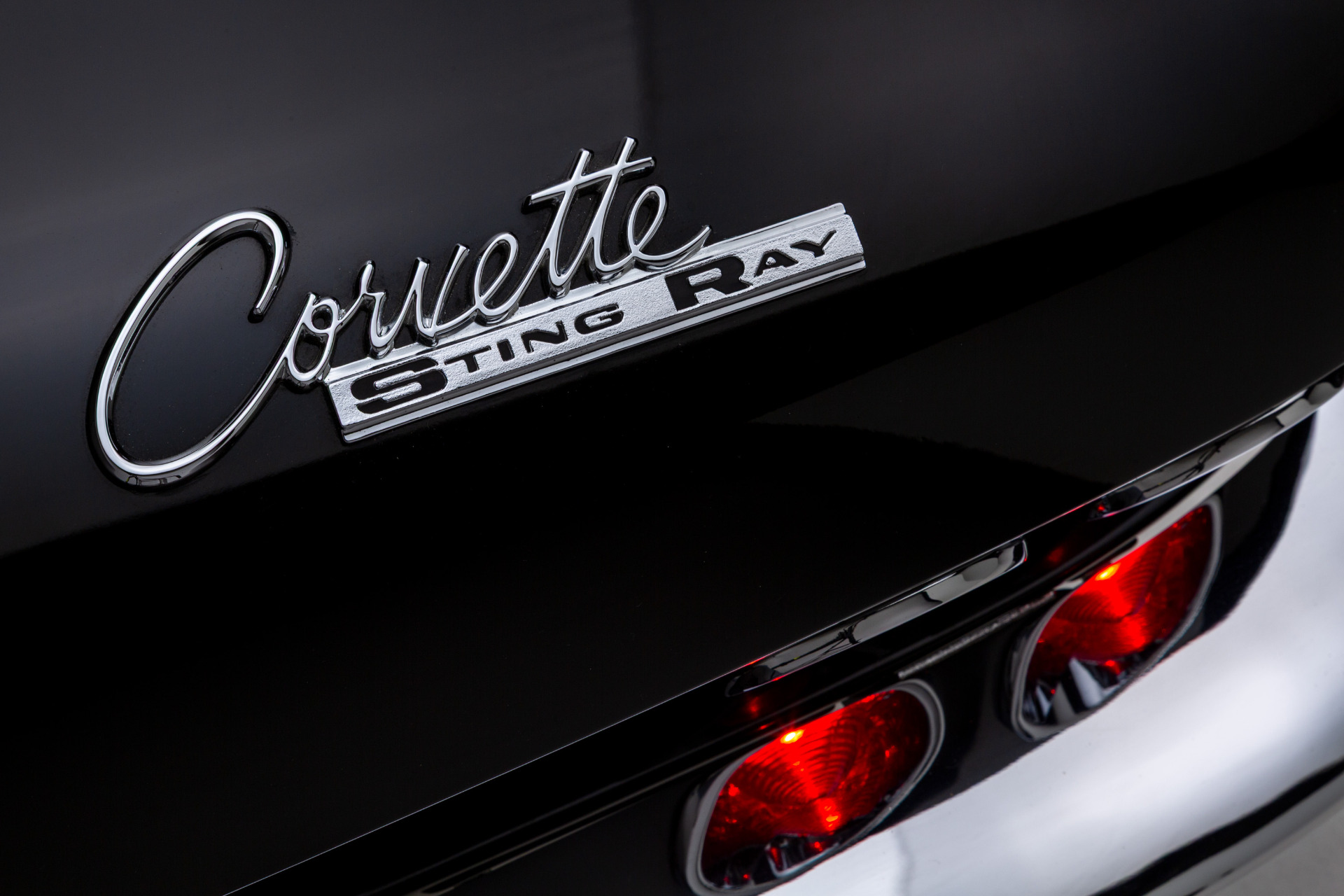 1965 Chevrolet Corvette 46