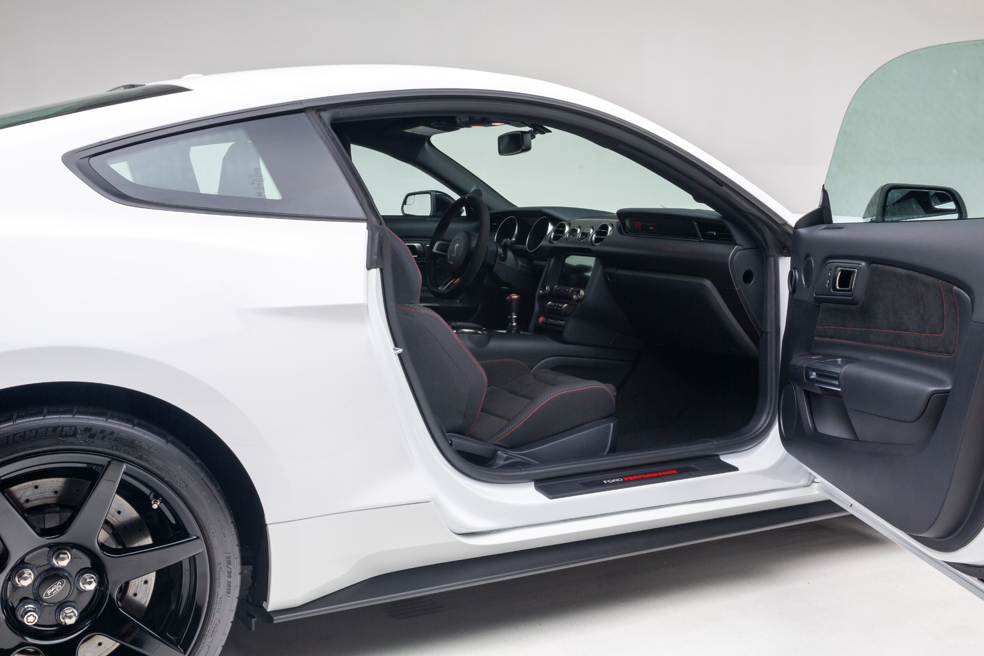 2018 Shelby Mustang GT350R 41