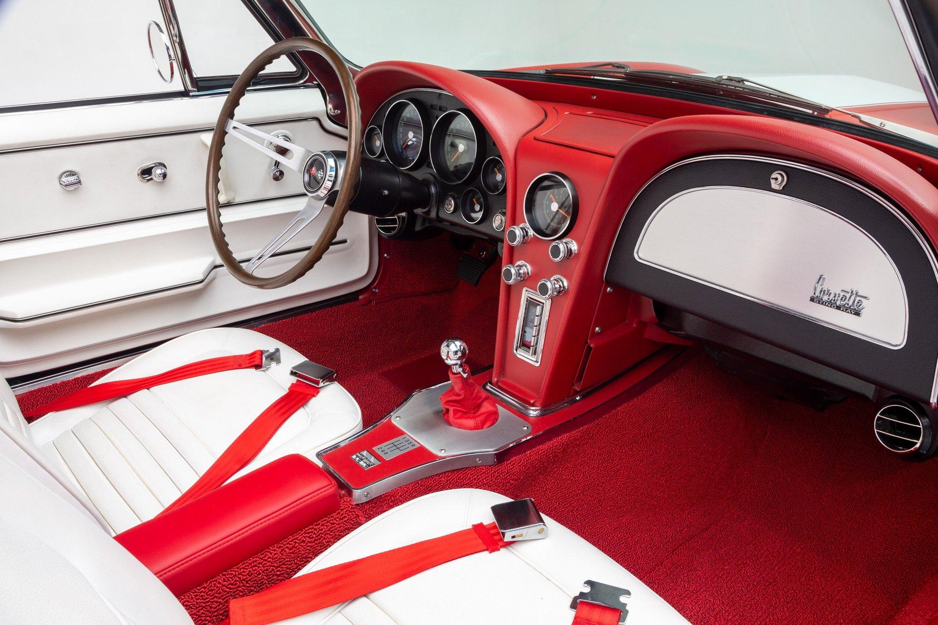 1967 Chevrolet Corvette 38