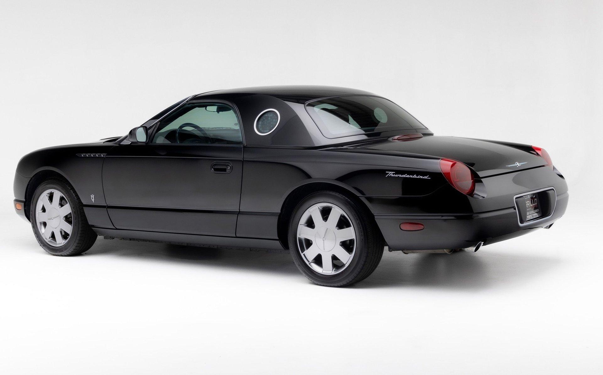 2002 Ford Thunderbird 14