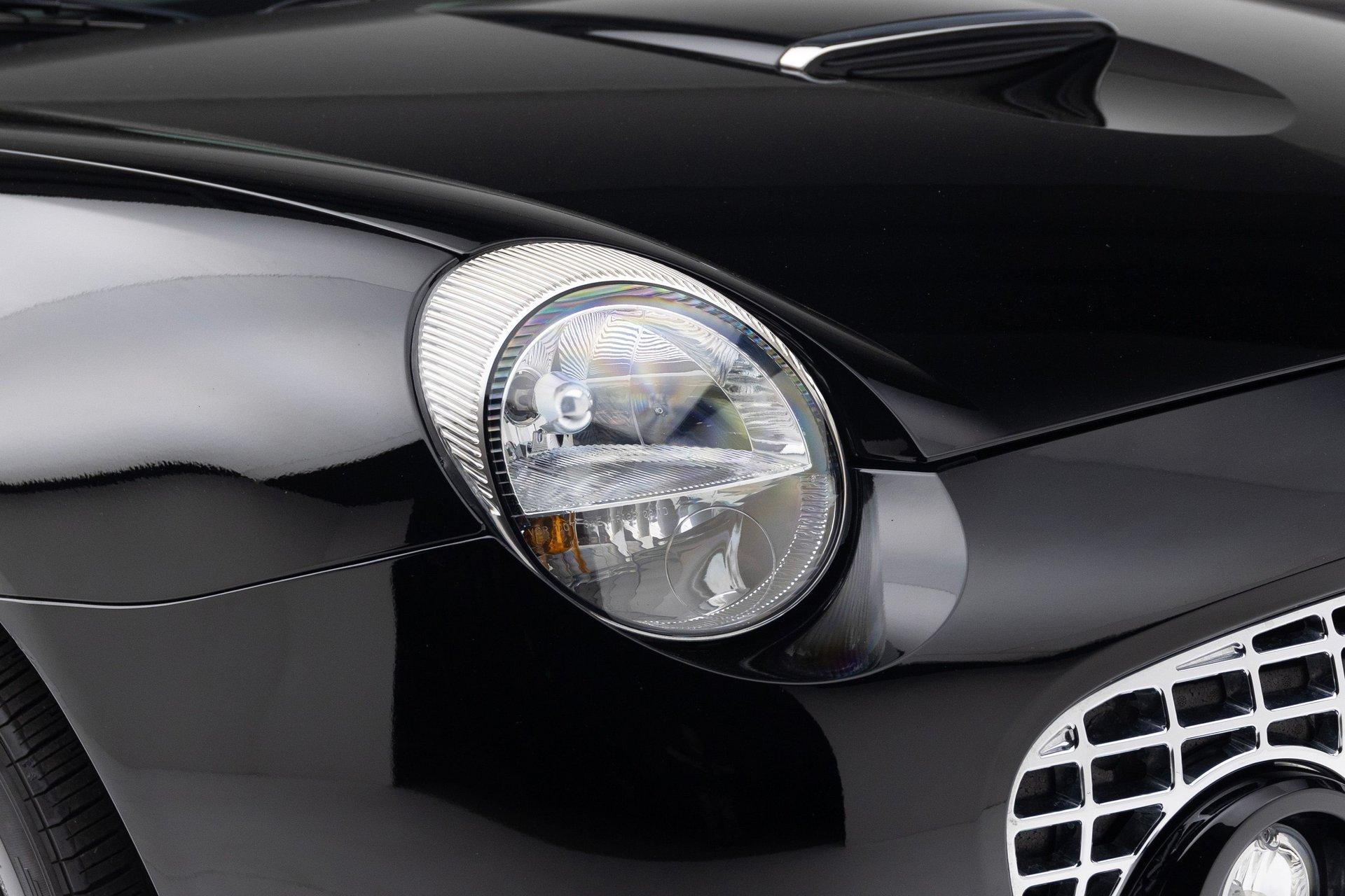 2002 Ford Thunderbird 21