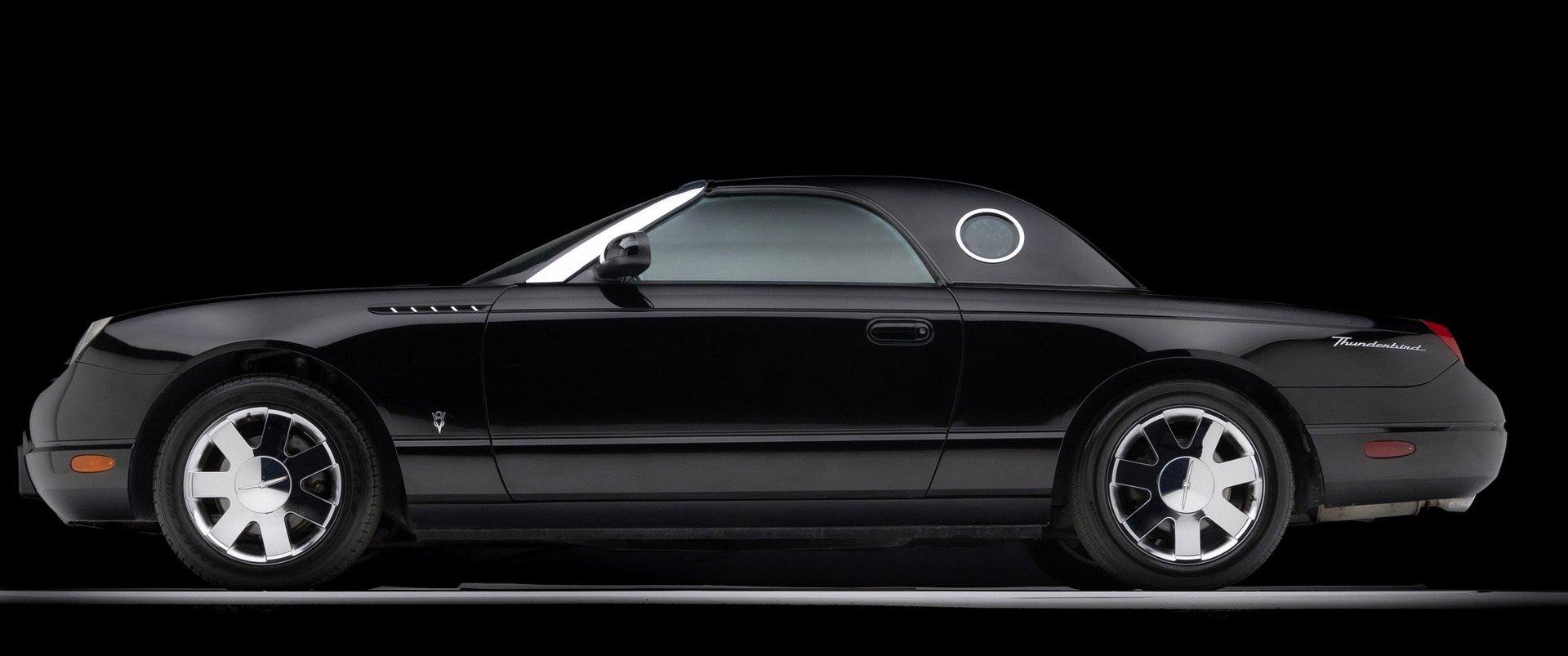 2002 Ford Thunderbird 27