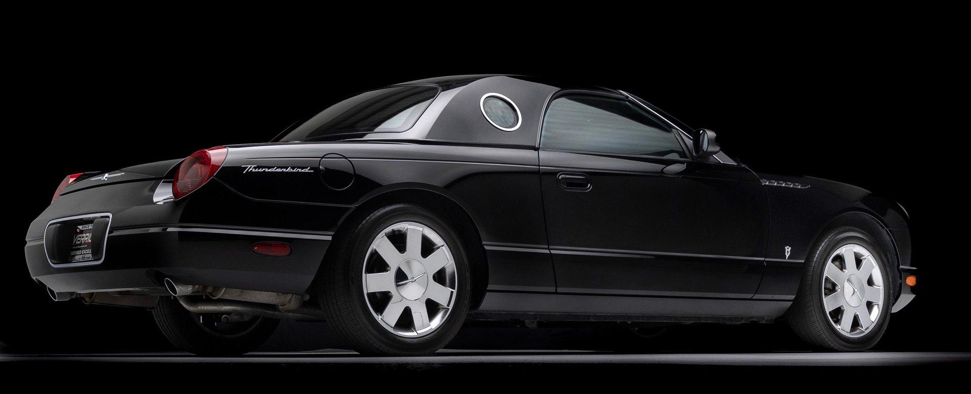 2002 Ford Thunderbird 30