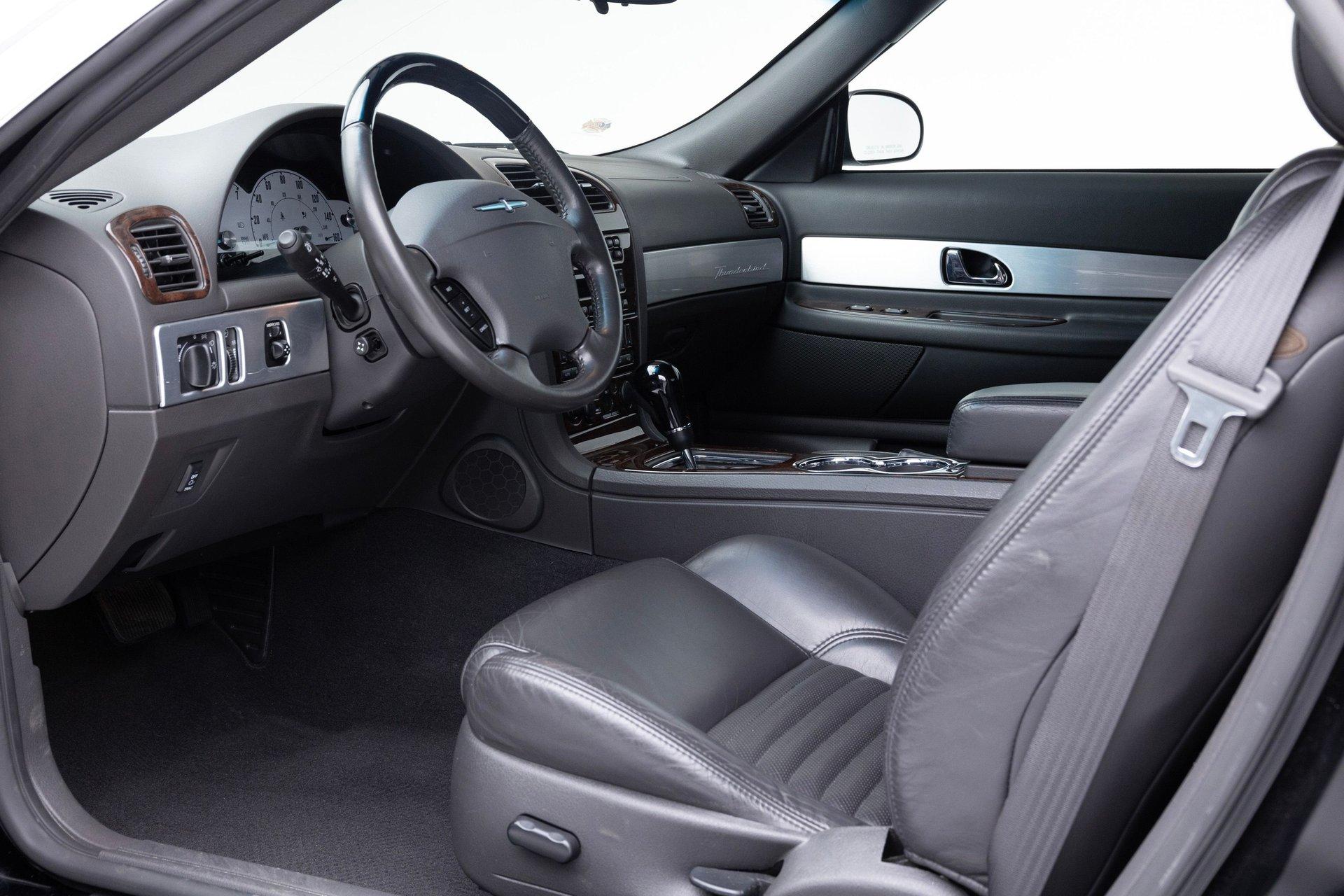 2002 Ford Thunderbird 34
