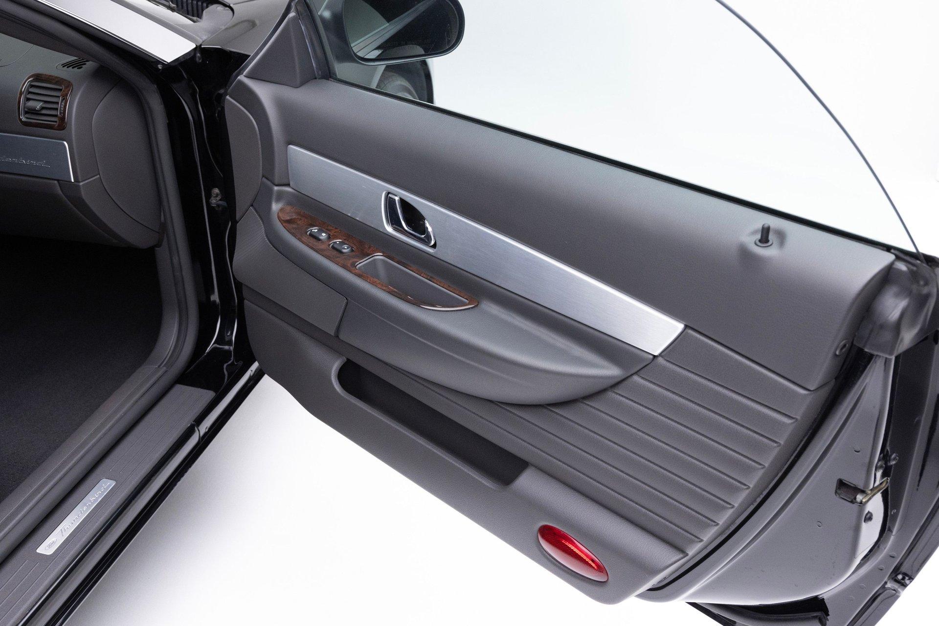 2002 Ford Thunderbird 43