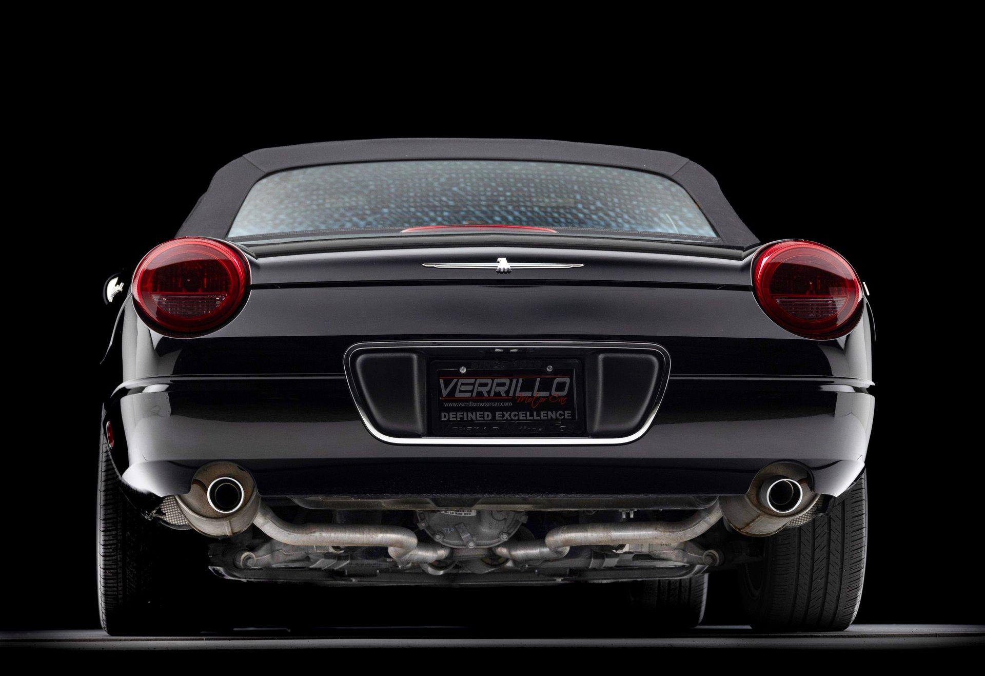 2002 Ford Thunderbird 4