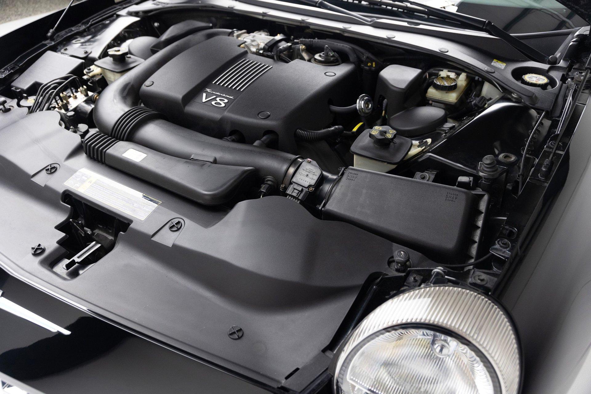 2002 Ford Thunderbird 52