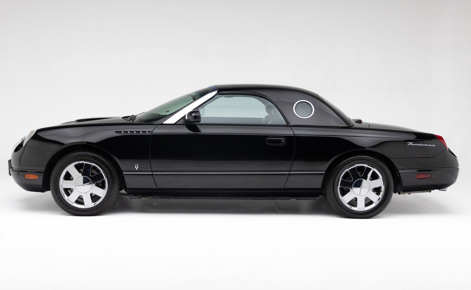 2002 Ford Thunderbird 7