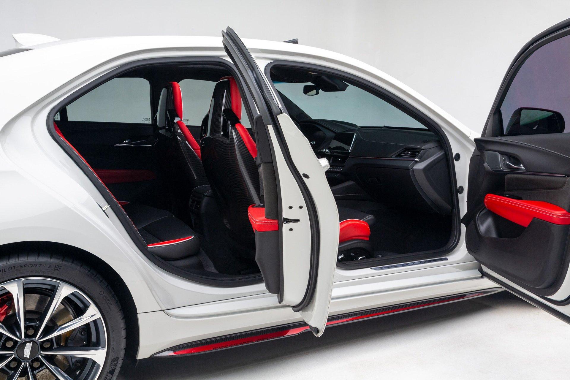 2023 Cadillac CT4-V Blackwing 34