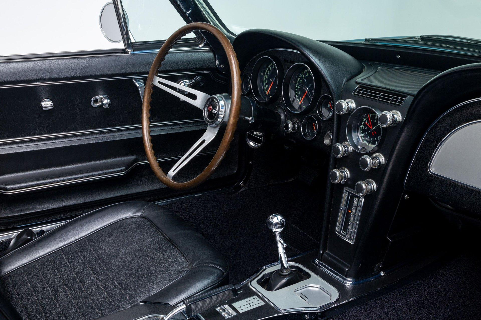 1967 Chevrolet Corvette 13