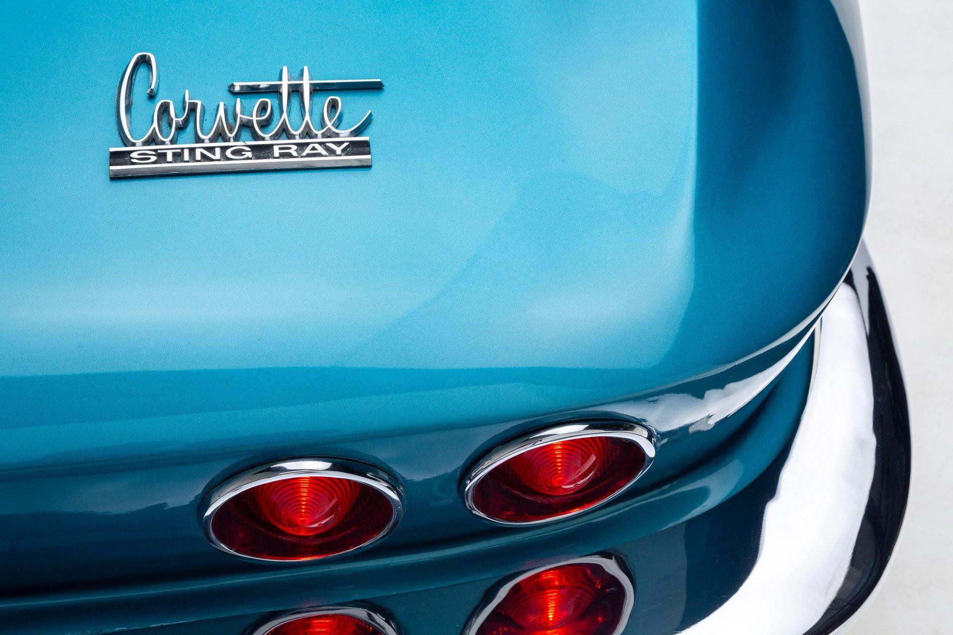 1967 Chevrolet Corvette 24