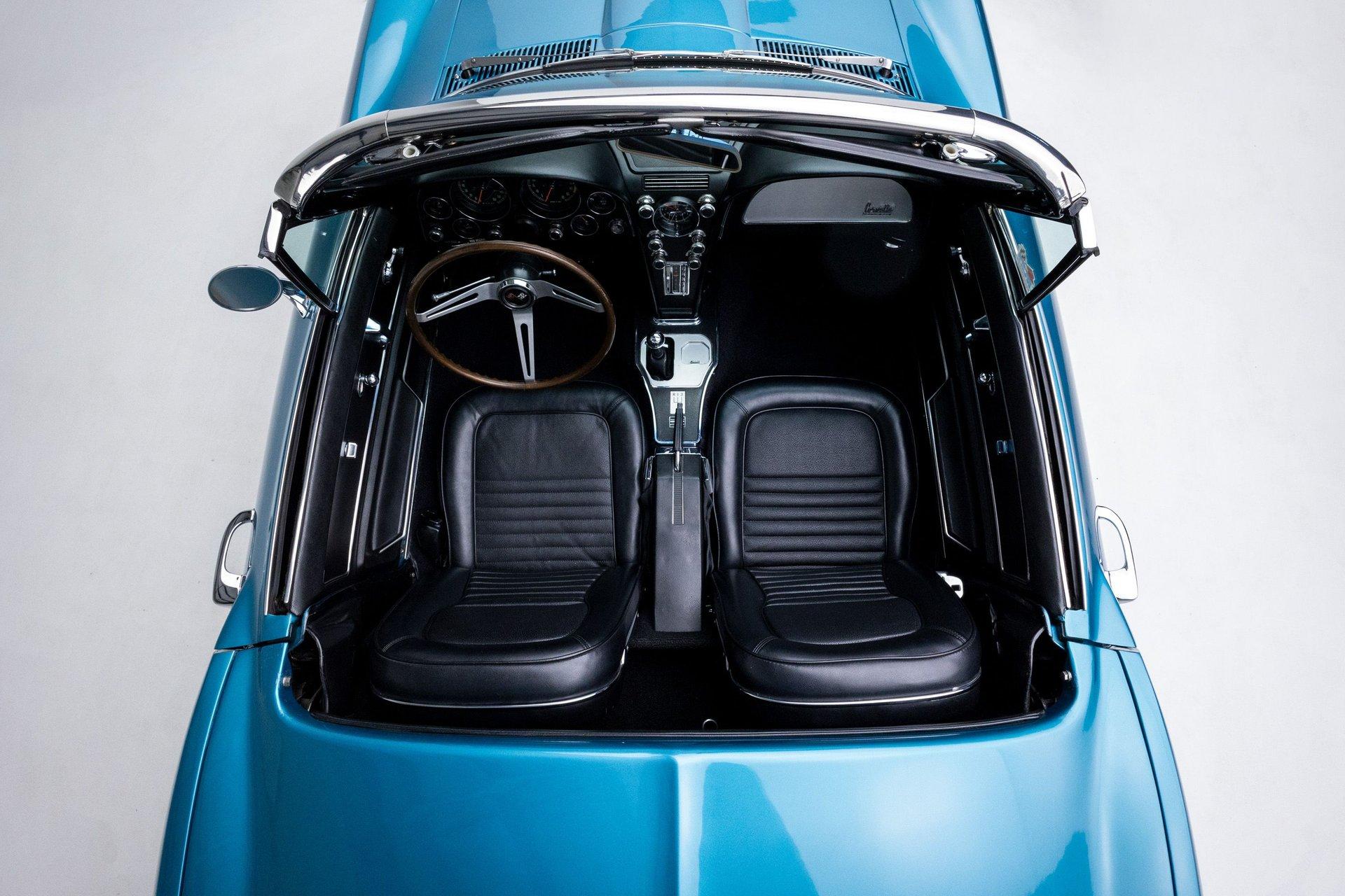 1967 Chevrolet Corvette 36