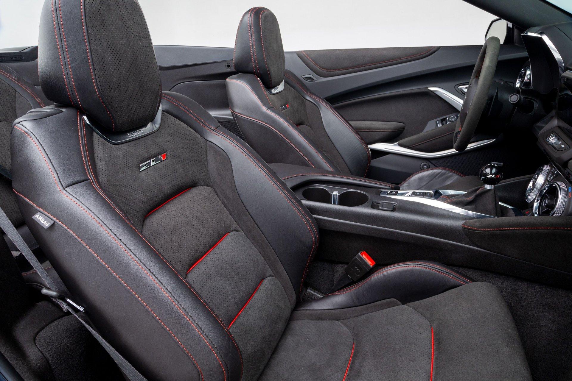 2022 Chevrolet Camaro 37