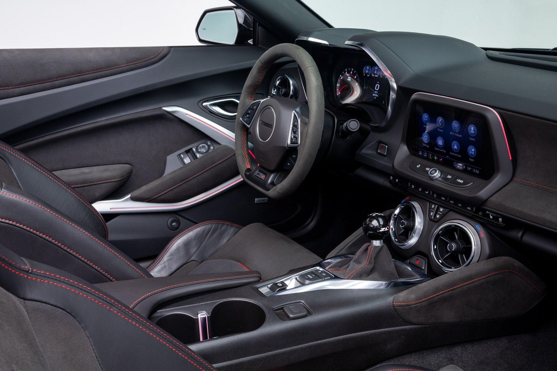 2022 Chevrolet Camaro 38