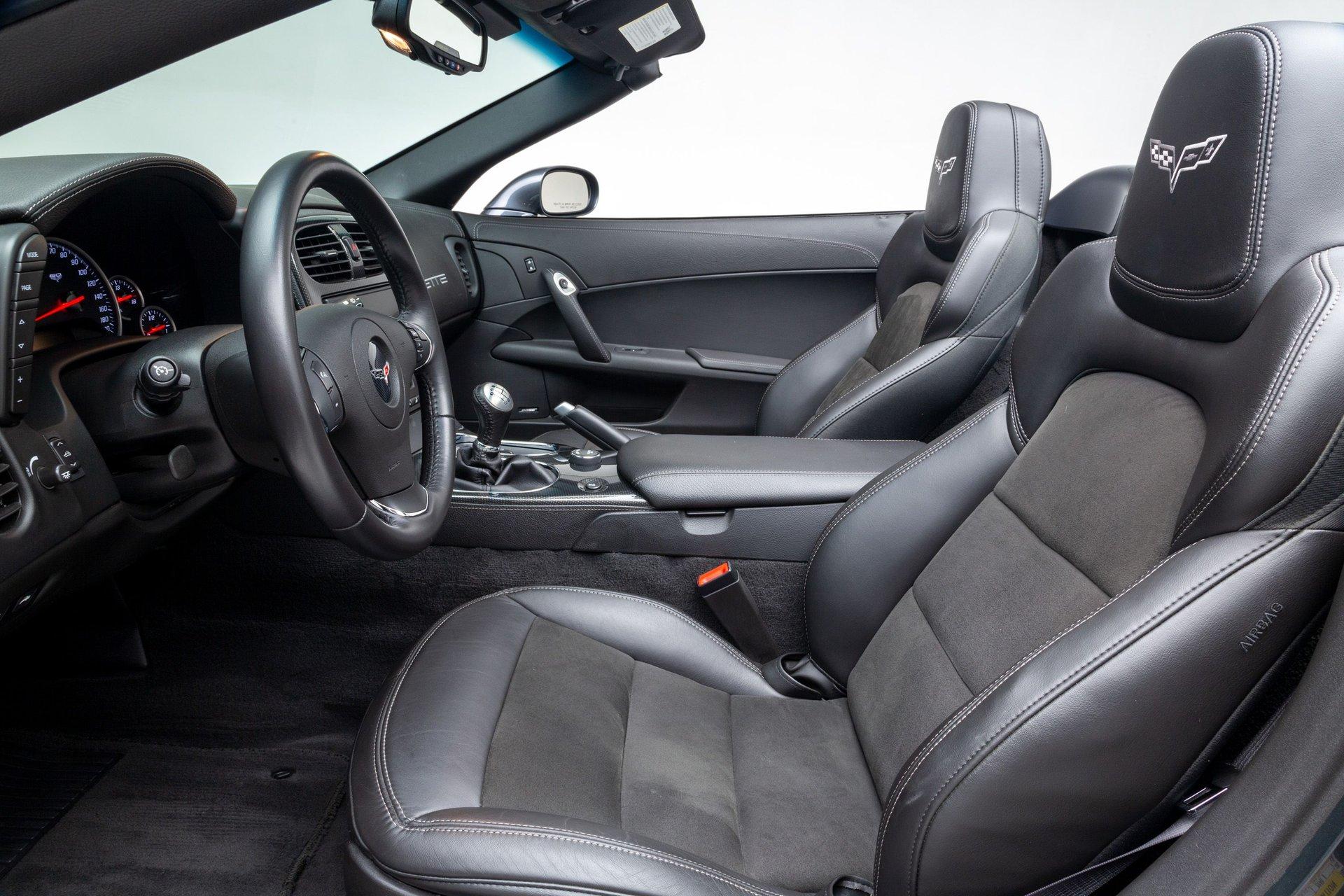 2013 Chevrolet Corvette 32
