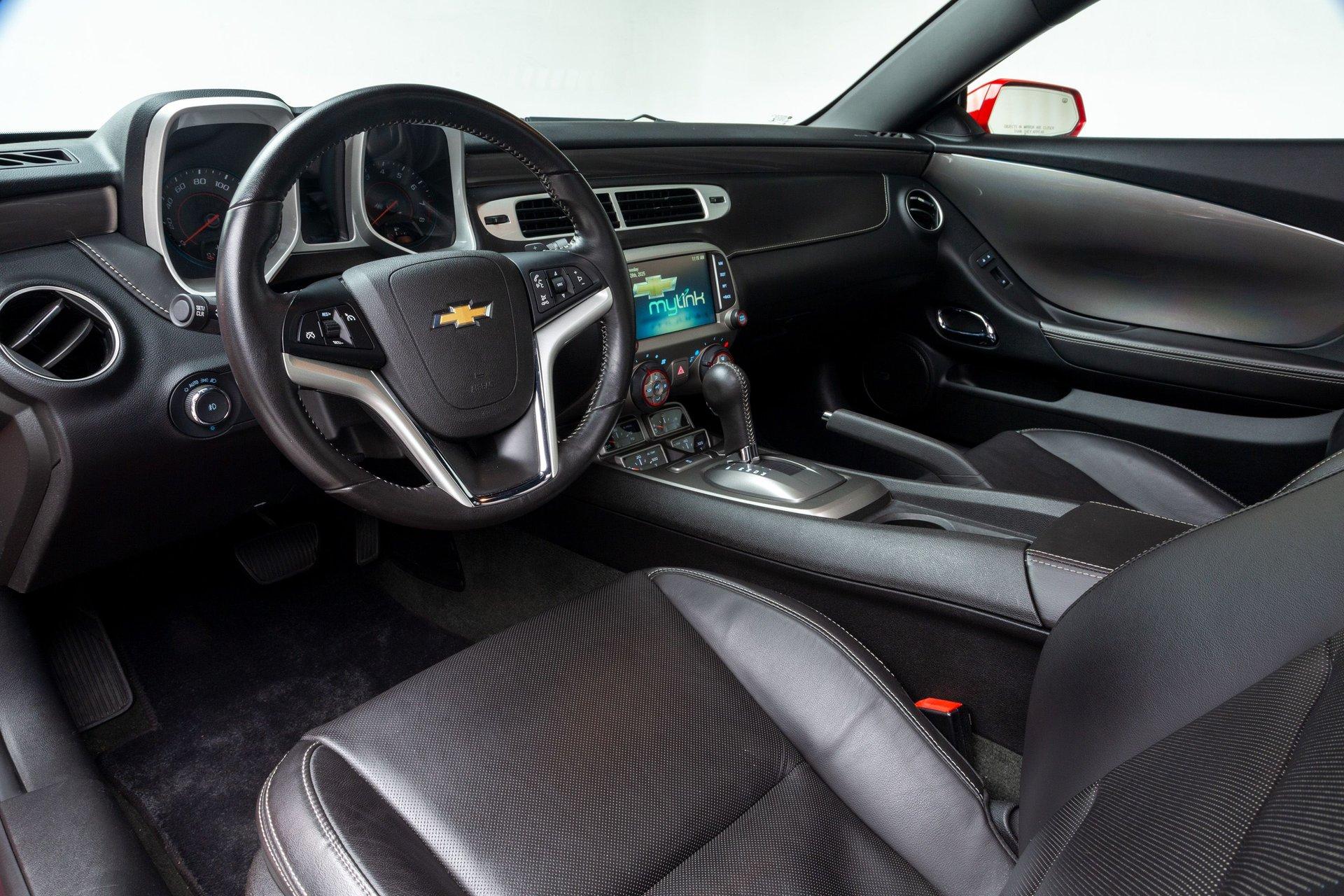 2015 Chevrolet Camaro 12