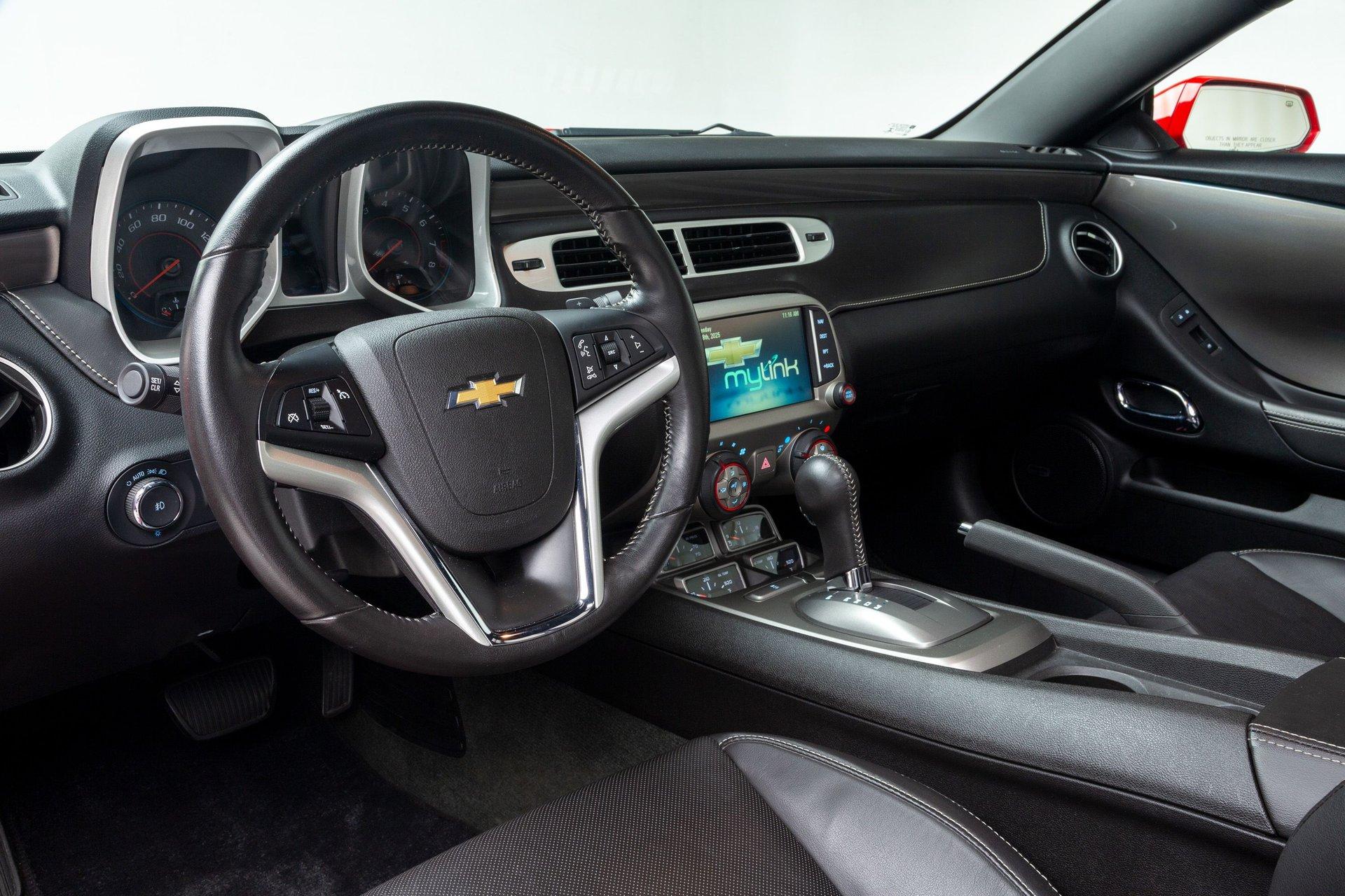 2015 Chevrolet Camaro 13