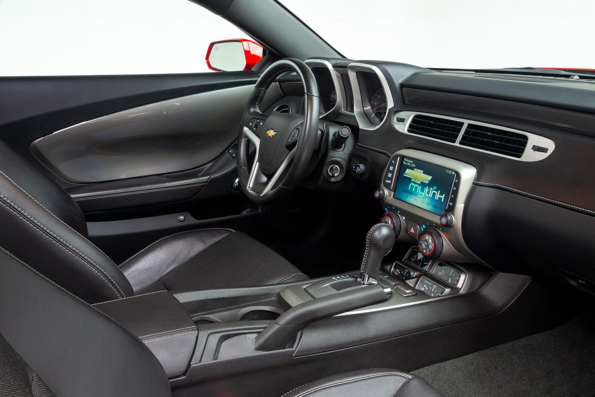 2015 Chevrolet Camaro 16