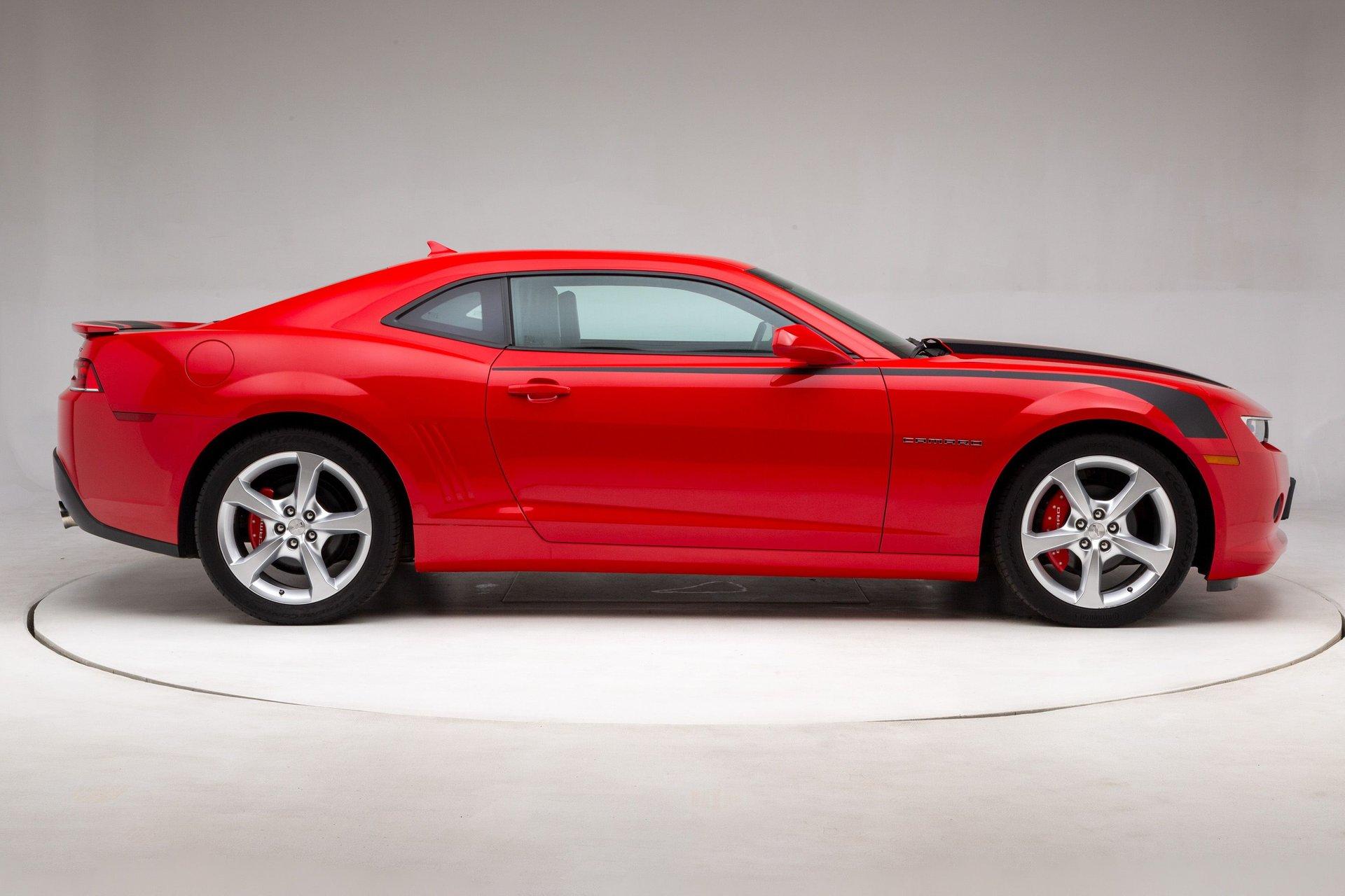 2015 Chevrolet Camaro 2