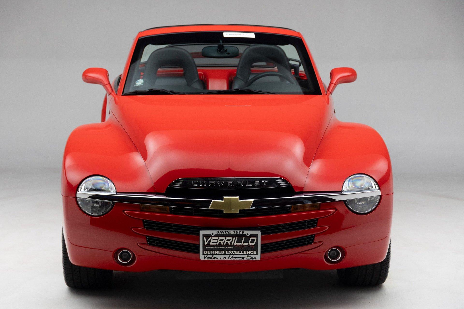 2005 Chevrolet SSR 2