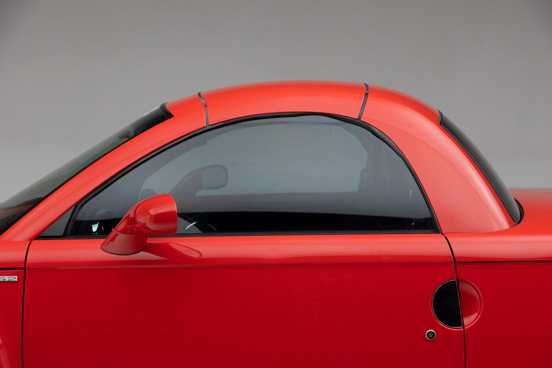 2005 Chevrolet SSR 35