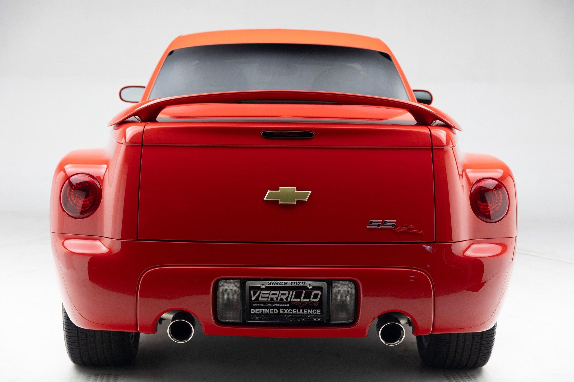 2005 Chevrolet SSR 42