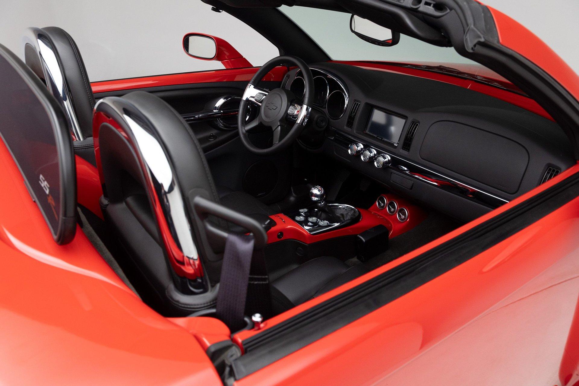 2005 Chevrolet SSR 74