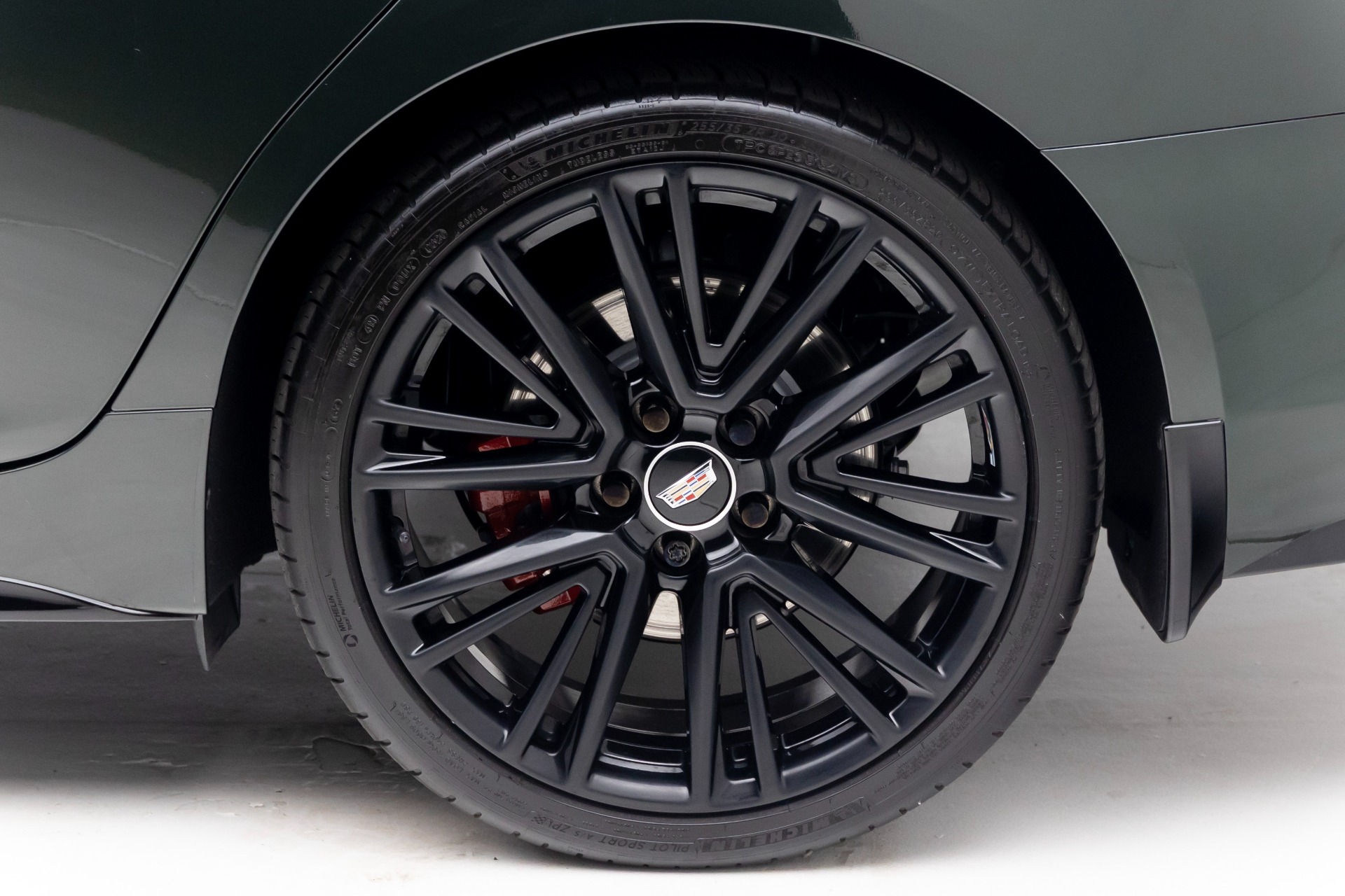 2020 Cadillac CT5-V Series 40