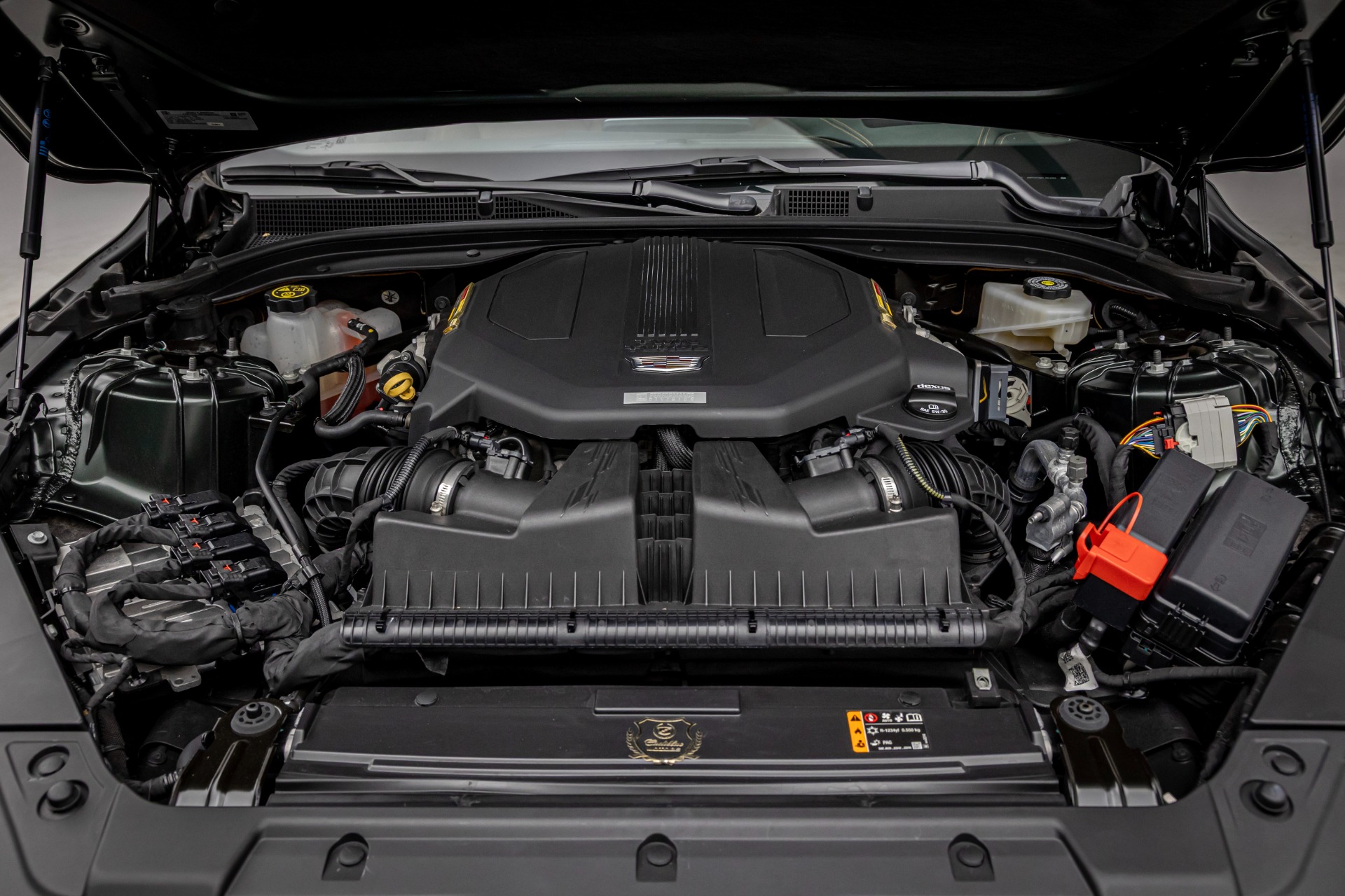 2020 Cadillac CT5-V Series 8