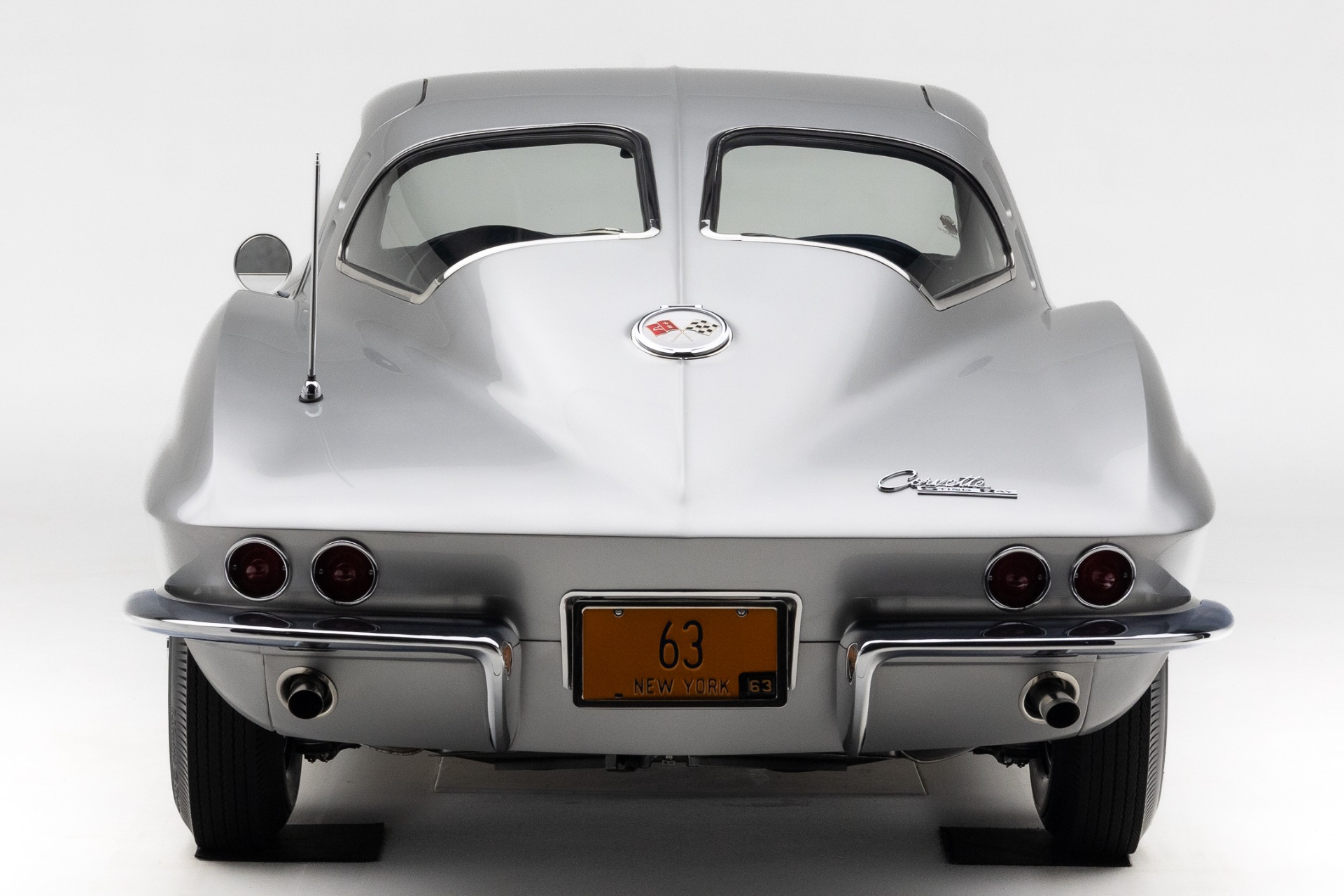 1963 Chevrolet Corvette 19