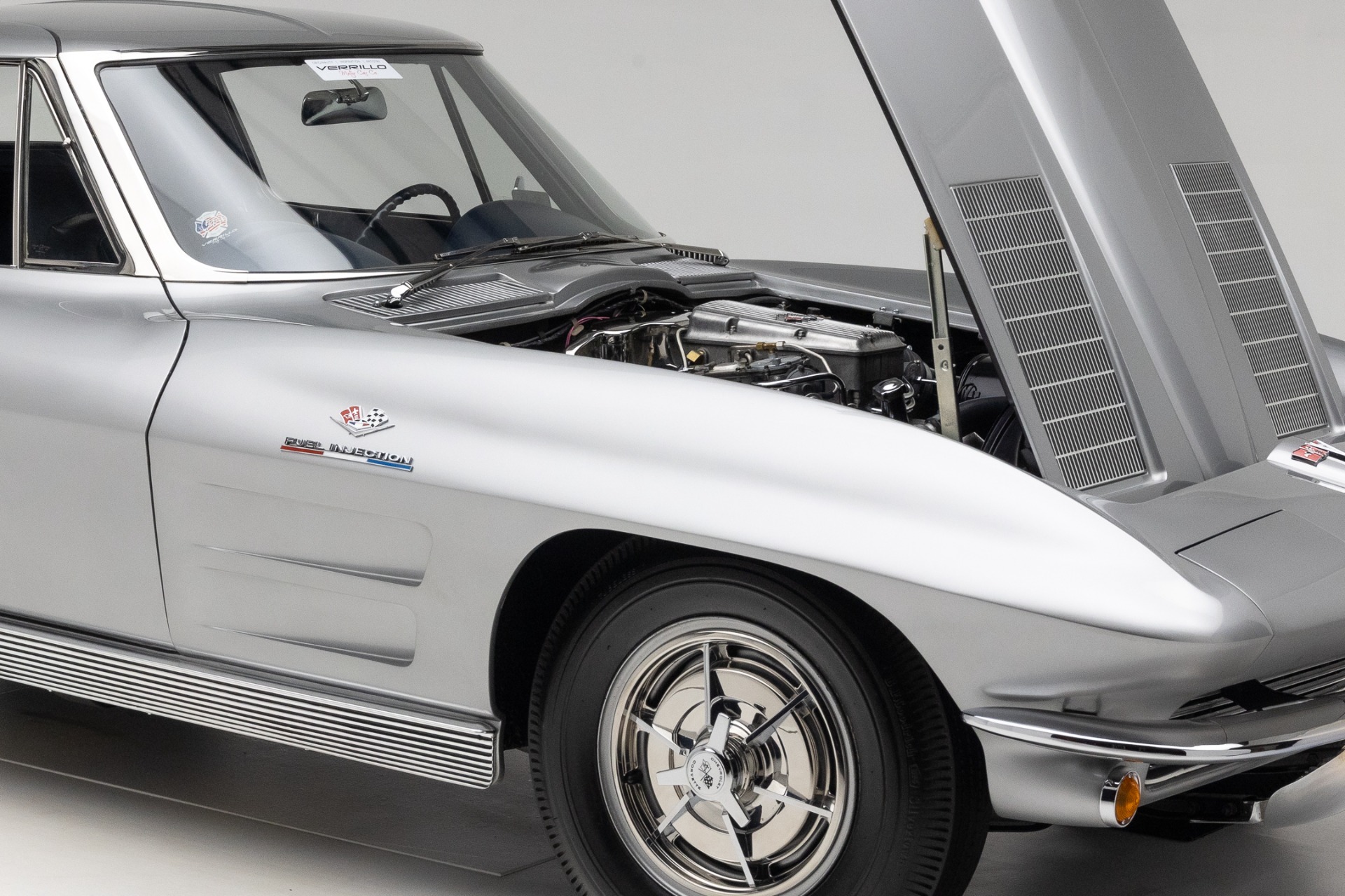 1963 Chevrolet Corvette 21