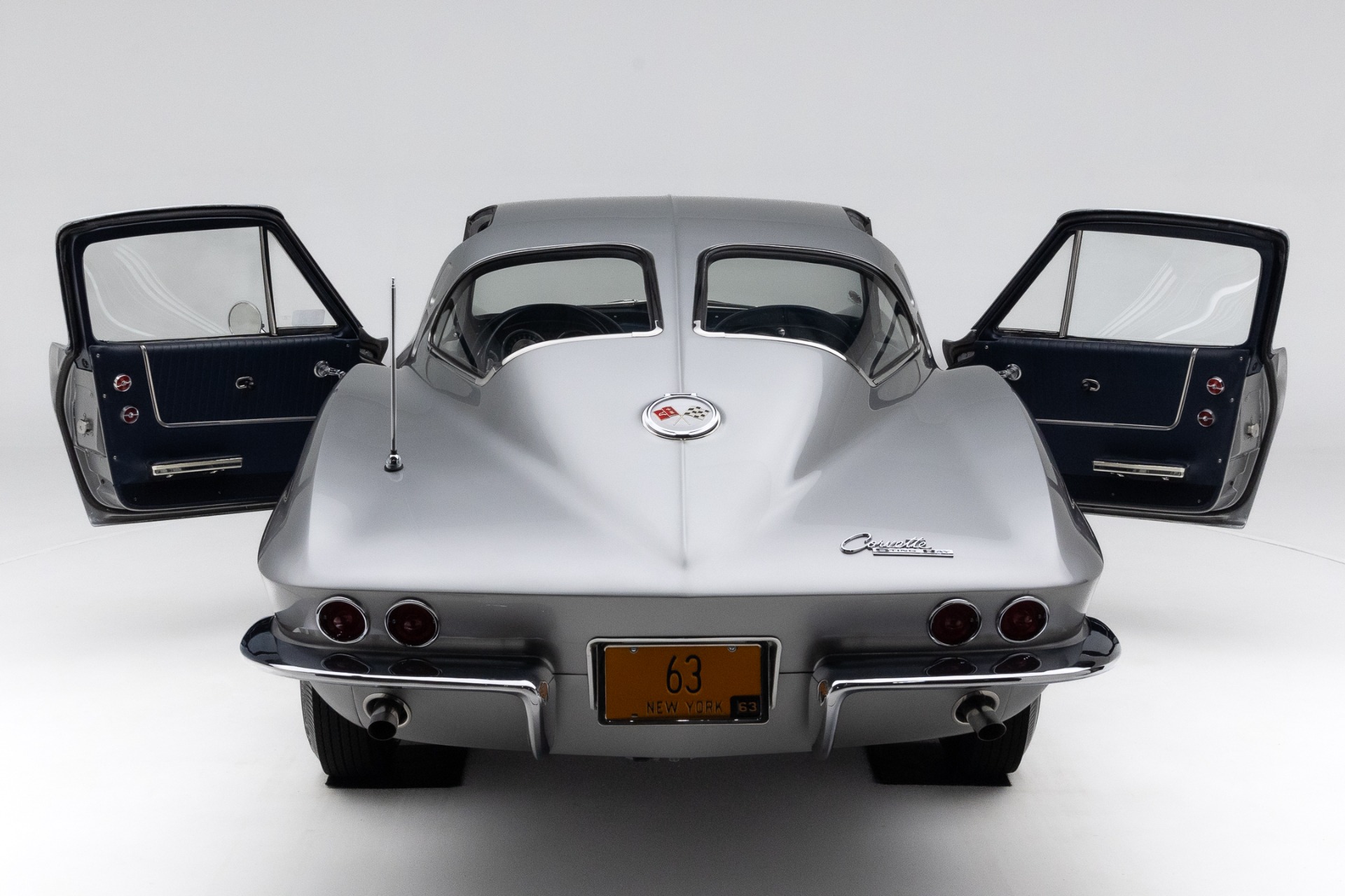 1963 Chevrolet Corvette 23