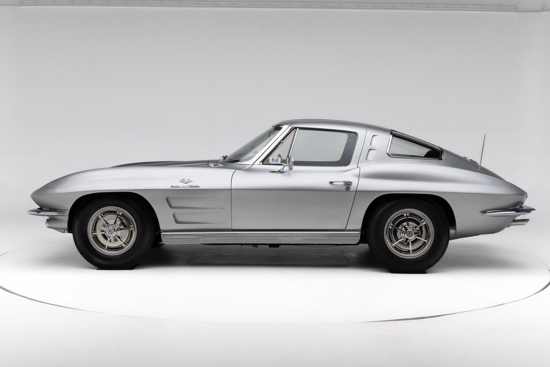 1963 Chevrolet Corvette 25