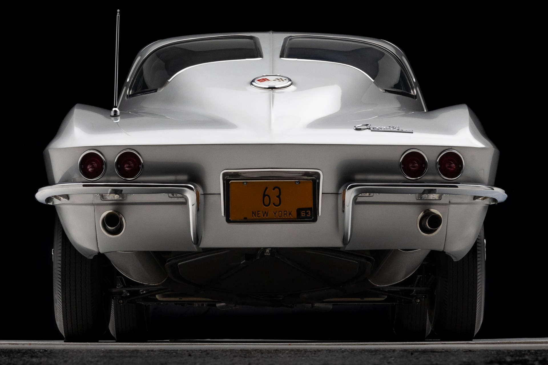 1963 Chevrolet Corvette 32