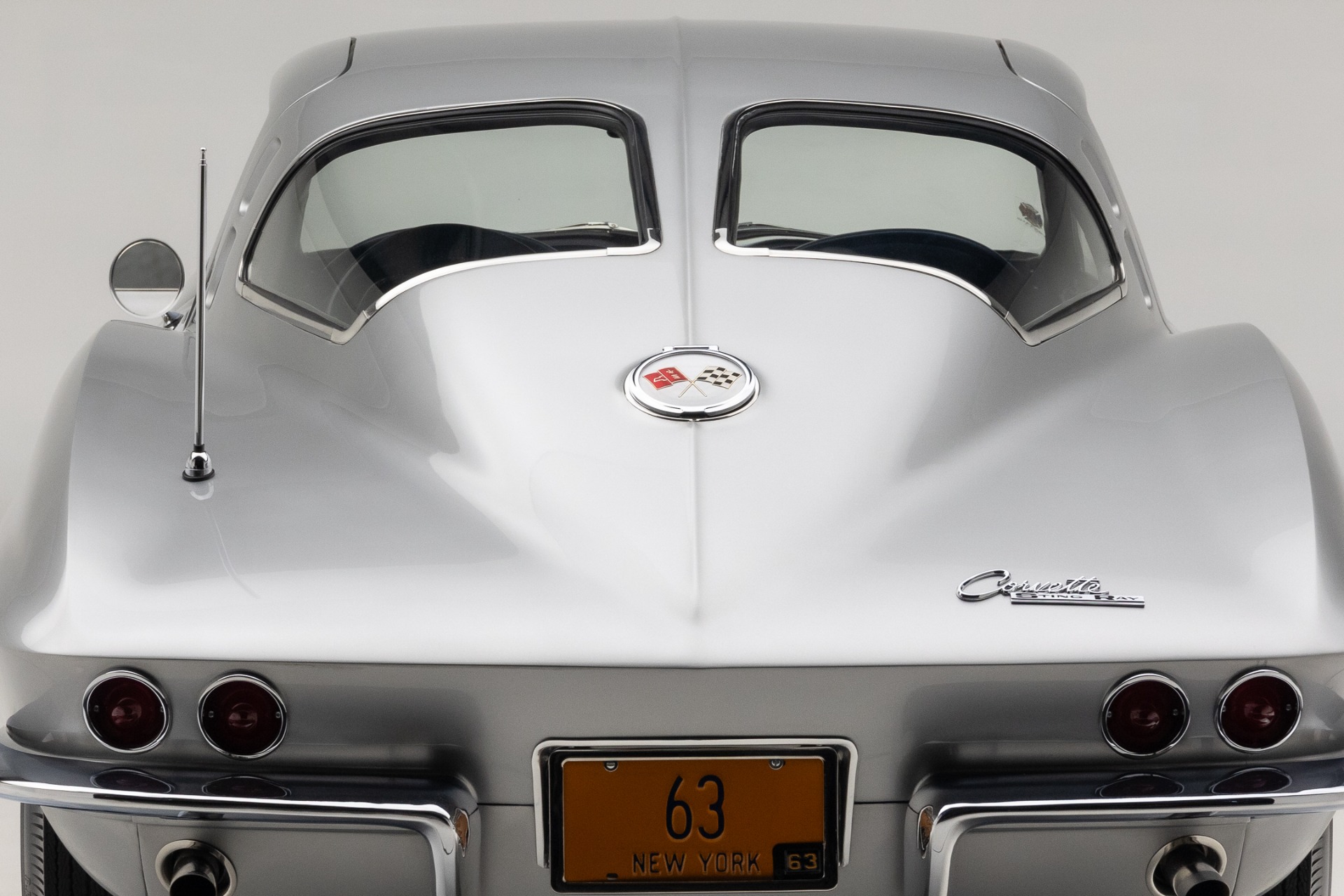 1963 Chevrolet Corvette 38
