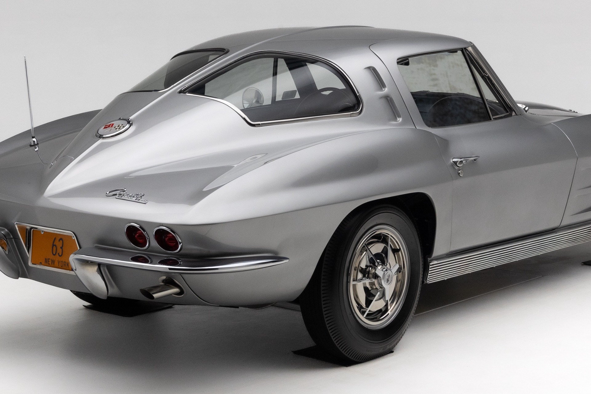 1963 Chevrolet Corvette 42