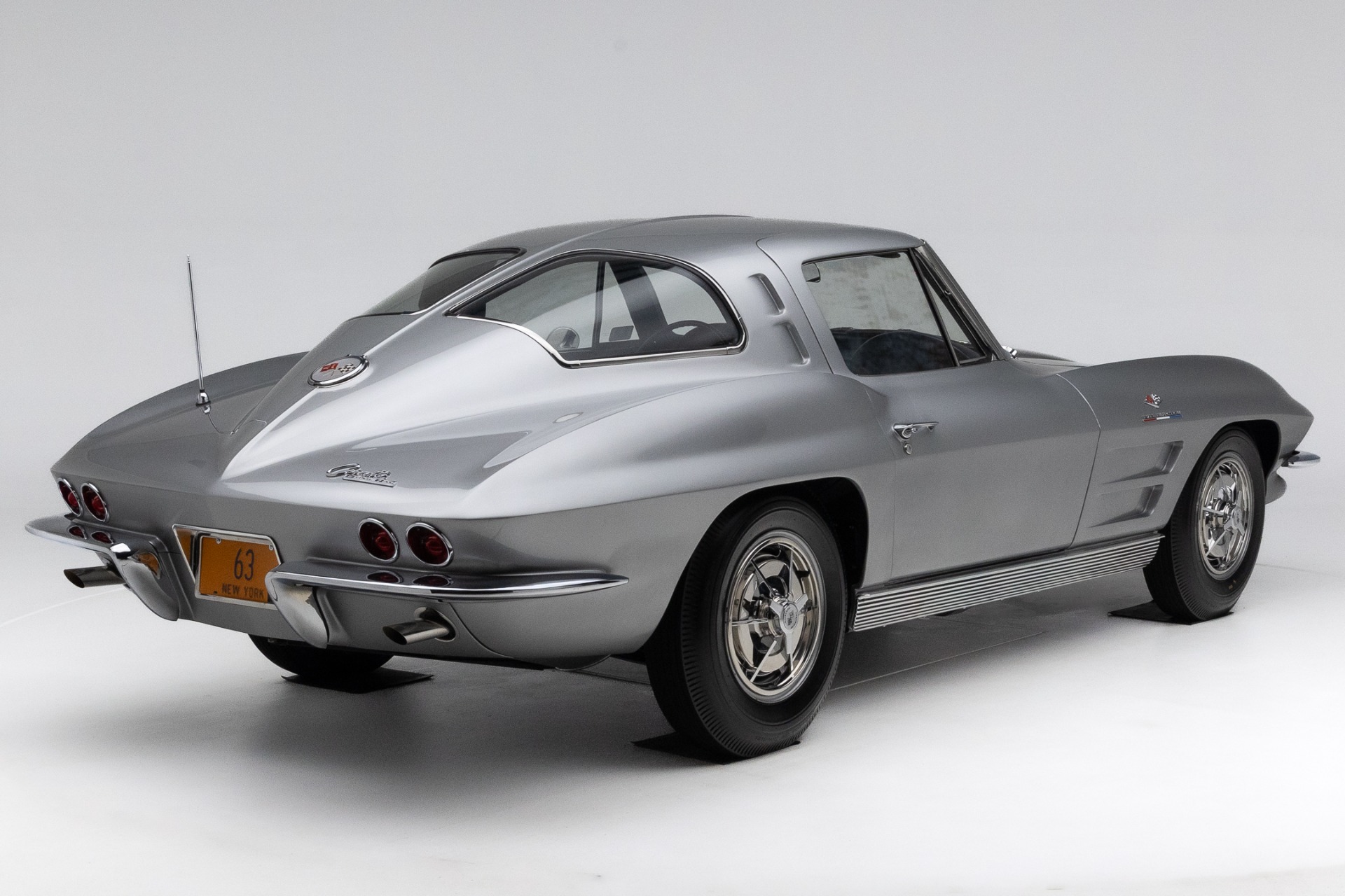 1963 Chevrolet Corvette 43