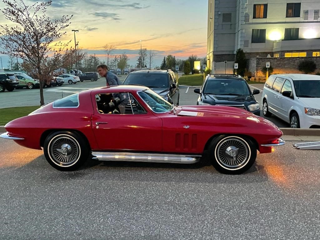 1966 Chevrolet Corvette 113