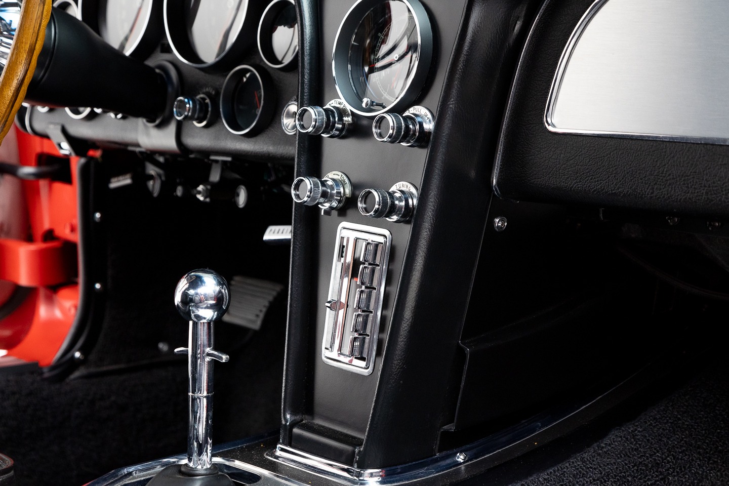 1966 Chevrolet Corvette 31