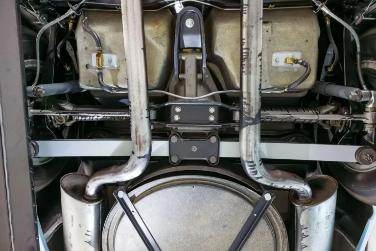 1965-Corvette-UNDERCARRIAGE-V3849-resize-4x6-22-of-28.jpg