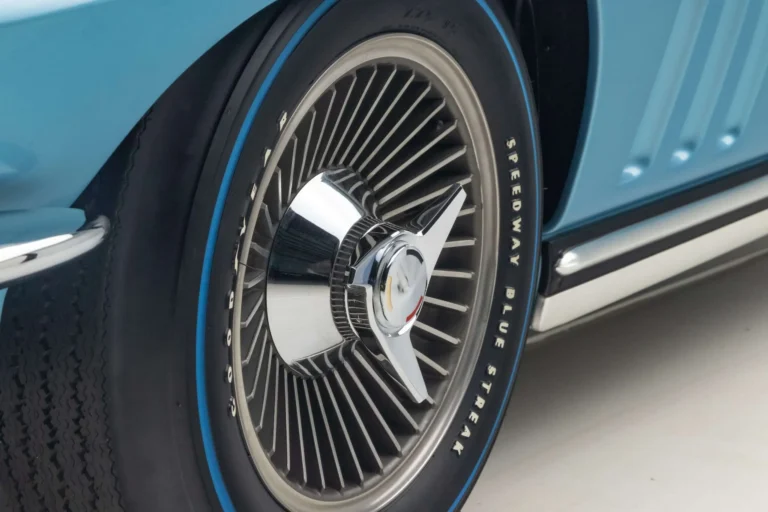 1965_corvette_coupe_nassau-blue_V3849-resize-web-18-scaled.jpg