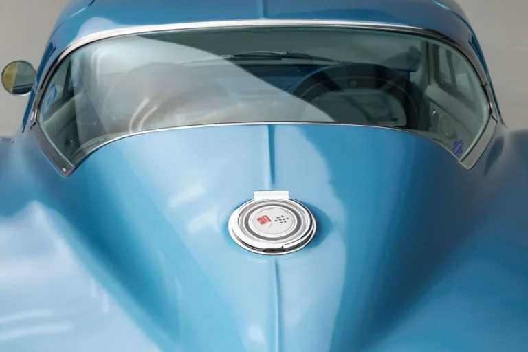 1965_corvette_coupe_nassau-blue_V3849-resize-web-40-scaled.jpg