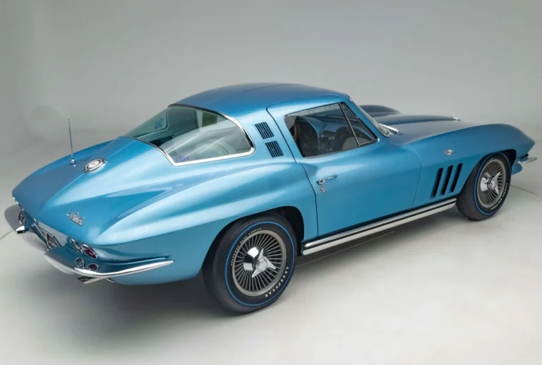 1965_corvette_coupe_nassau-blue_V3849-resize-web-48-scaled.jpg