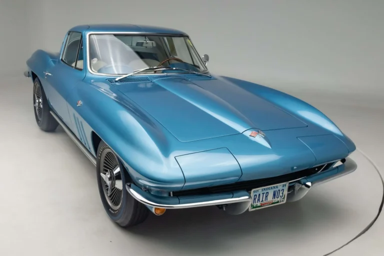 1965_corvette_coupe_nassau-blue_V3849-resize-web-5-scaled.jpg