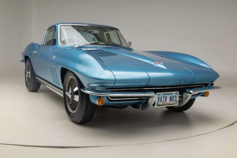 1965_corvette_coupe_nassau-blue_V3849-resize-web-6-scaled.jpg