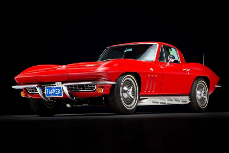 1966CorvetteBigTank-RallyRed-16-scaled.jpg