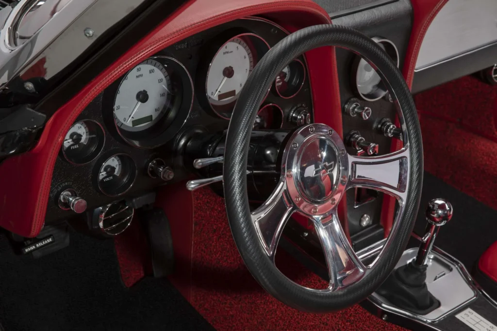 chevrolet-corvette-split8